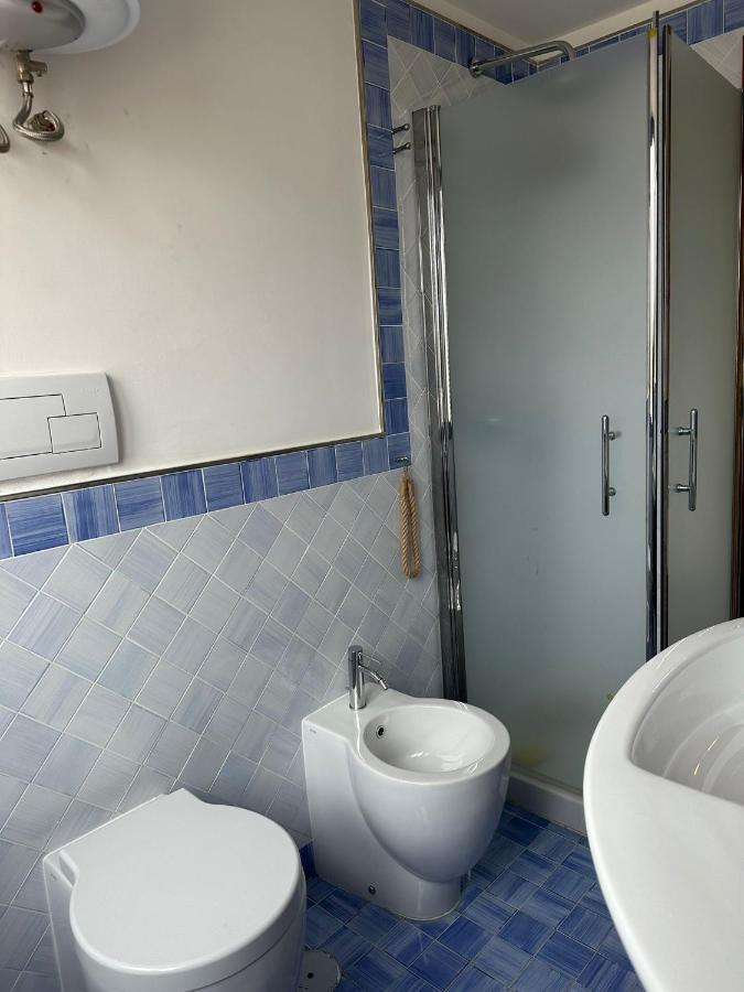 La Grotta Stazione Villa Salerno Exteriör bild